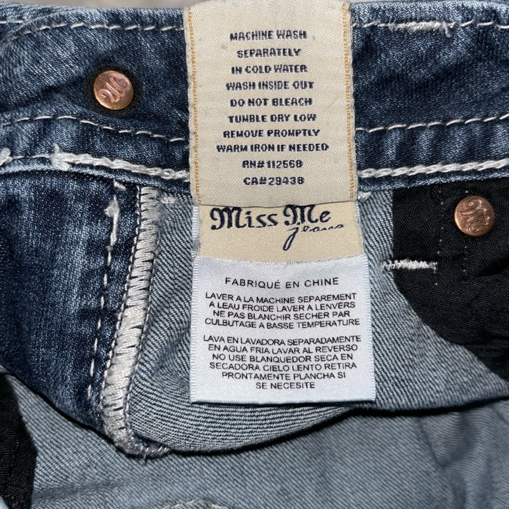 Miss Me Fleur De Lis Skinny Denim, Size 28 - Picture 15 of 16